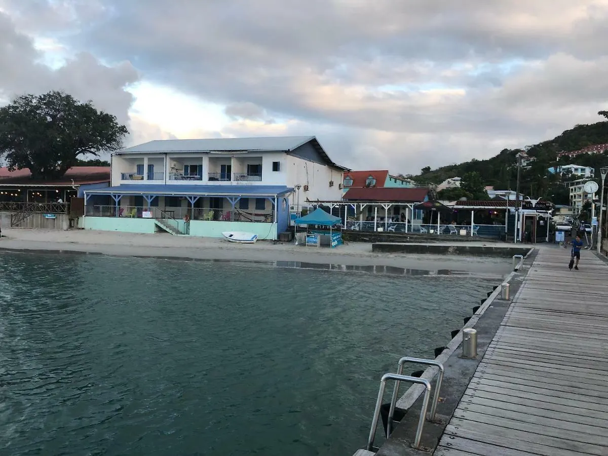 Homestay Chambres Les Pieds Dans L'Eau Residence Cypria Les Trois-Ilets Martinique