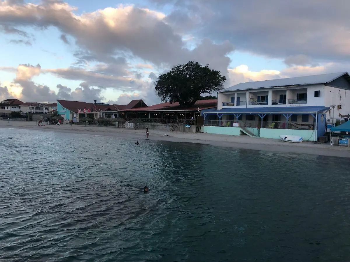 Homestay Chambres Les Pieds Dans L'Eau Residence Cypria Les Trois-Ilets